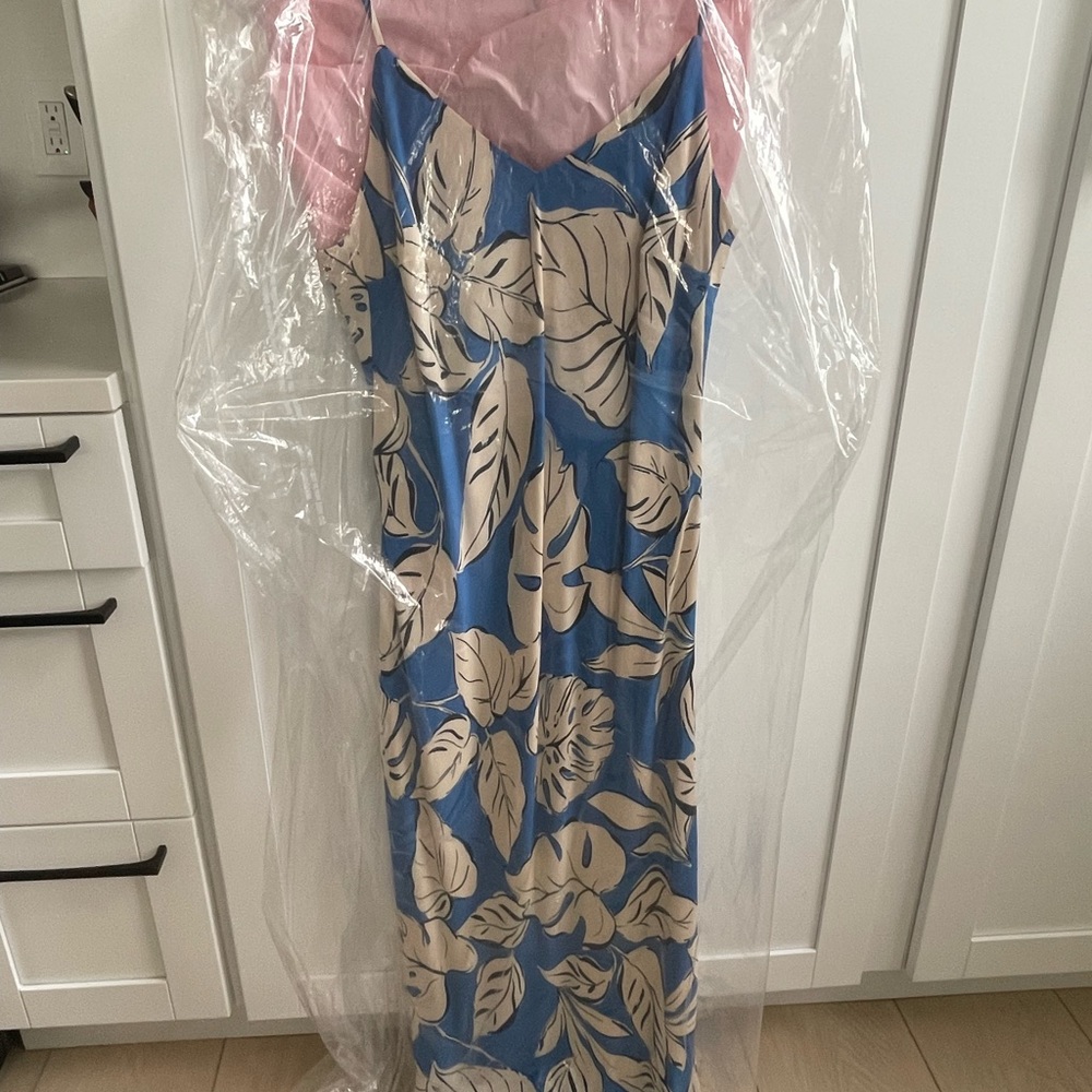 Karen Kane women’s summer dress blue leaves. - Picture 2 of 4